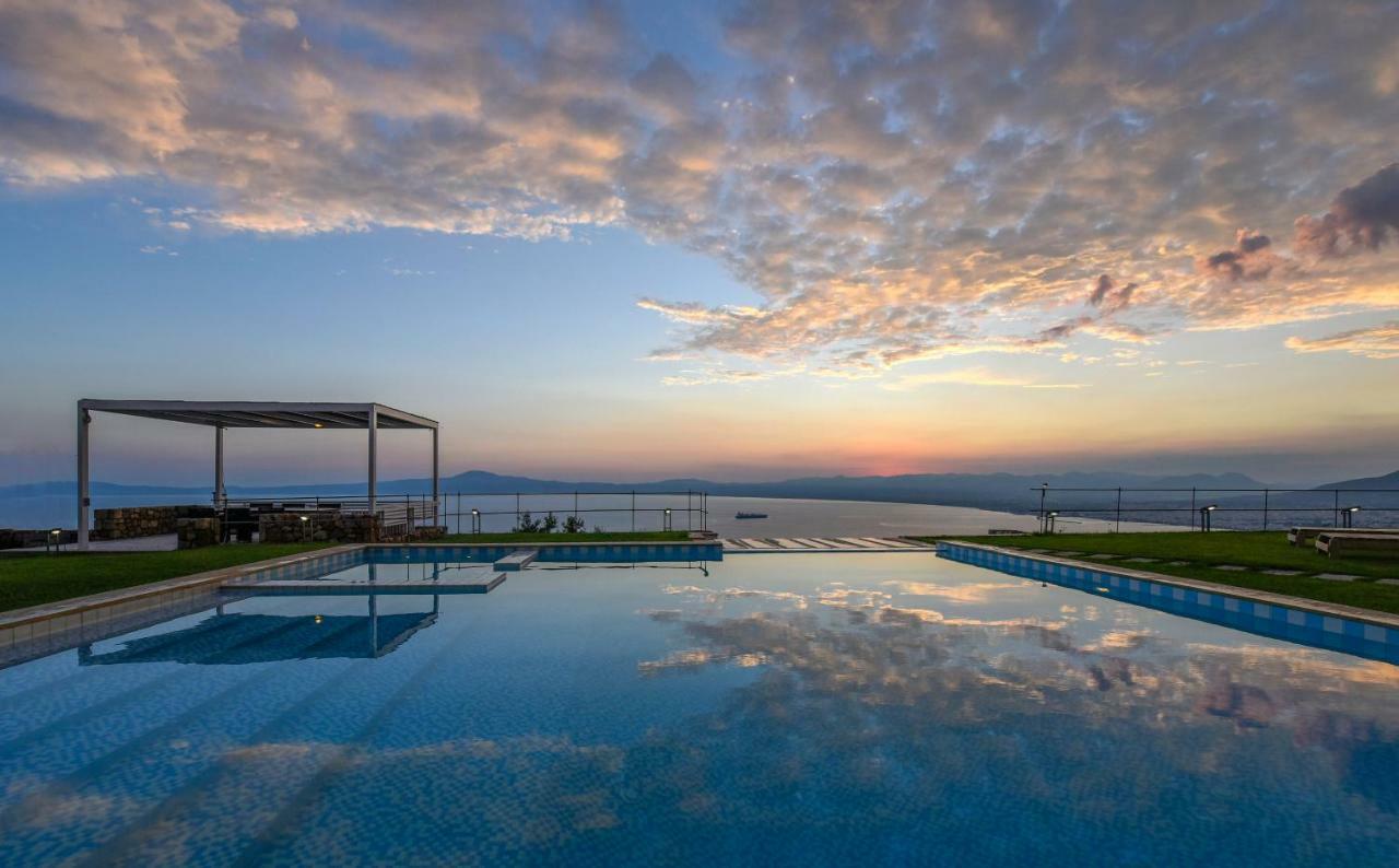 Landmark - Ορόσημο Verga Kalamata Extérieur photo